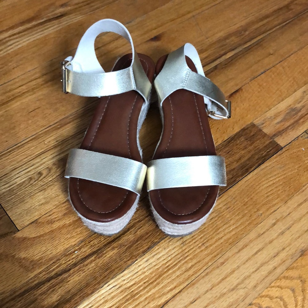 Massimo Gold Platform Sandles